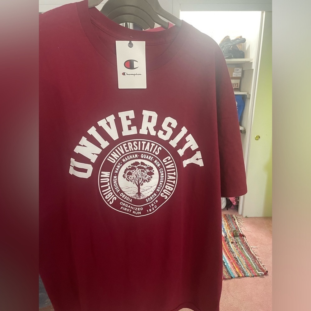 Men’s XL. NEW CHAMPION T SHIRT - Picture 1 of 9